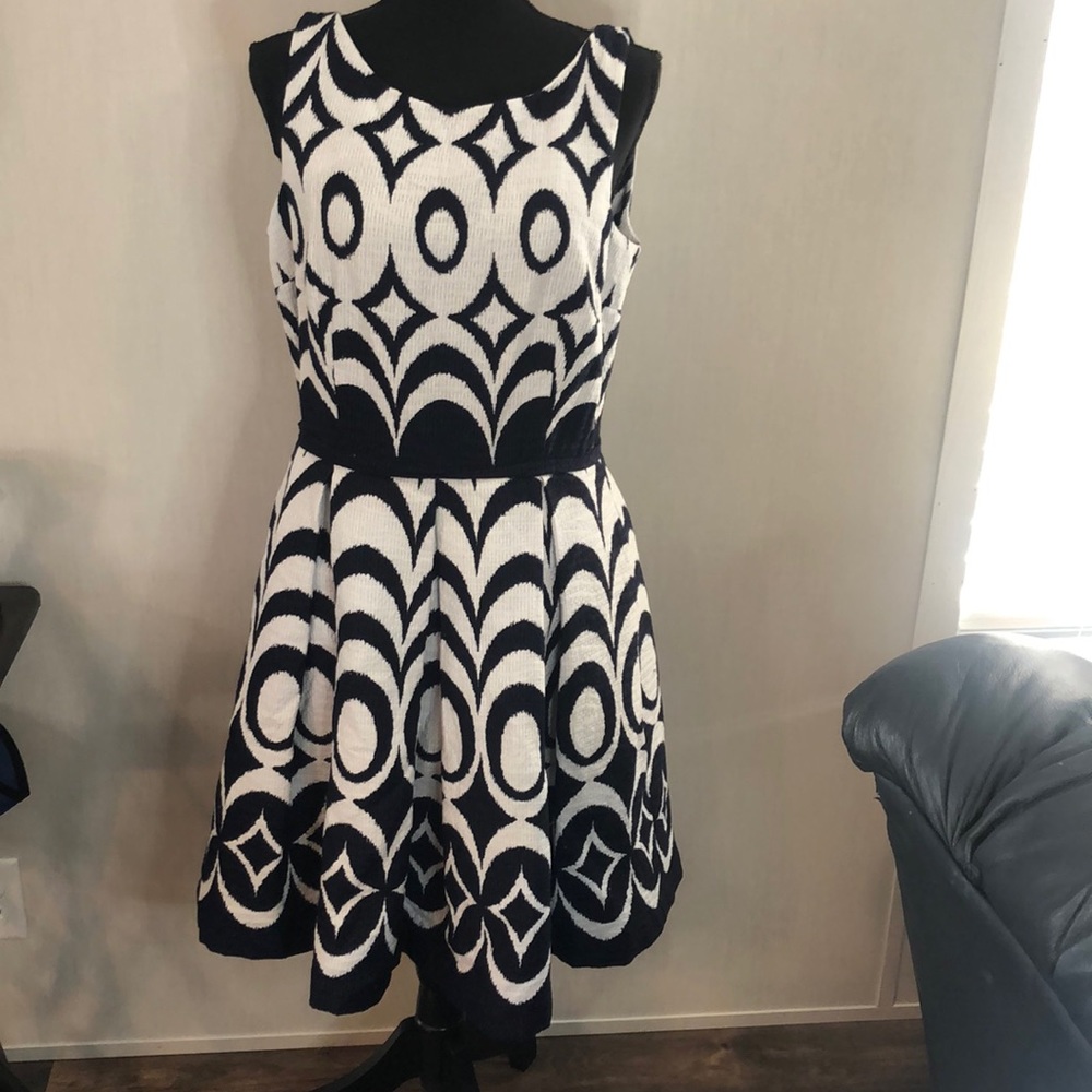 Blue and white sleeveless dress